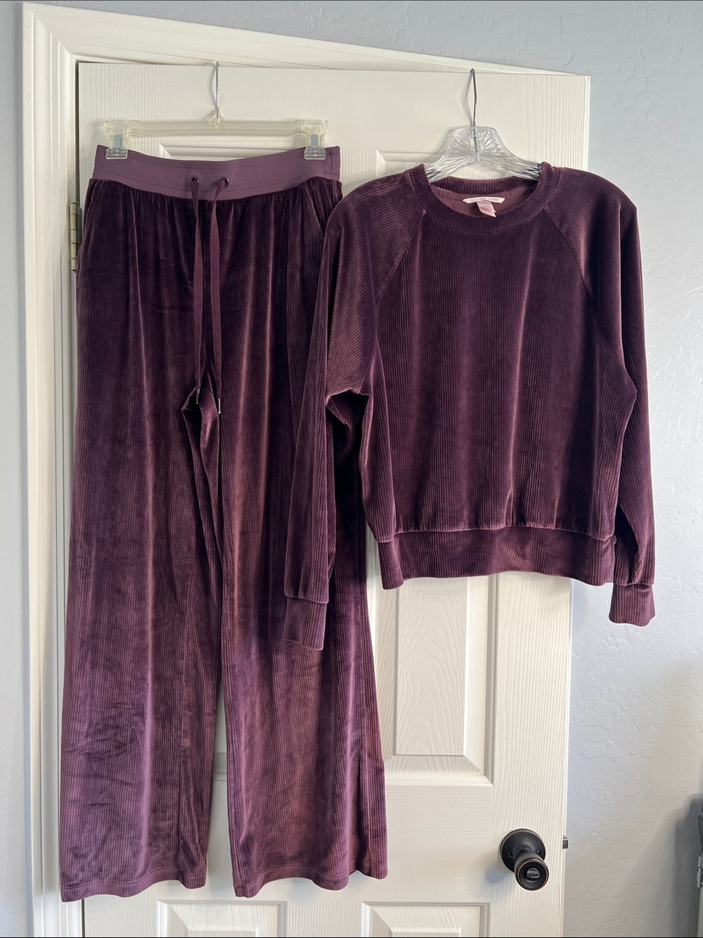 Victorias Secret purple velour cozy lounge set size small